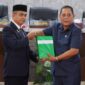 Wabup Pinrang Sudirman Bungi menerima hasil Ranperda perubahan APBD dari ketua DPRD Pinrang H. Nasrun Paturusi untuk di laksanakan.