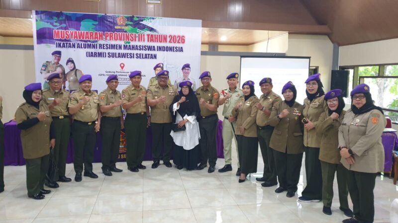 Foto bersama pengurus  IARMI Sulsel yang mengikuti pembukaan Musprov III DPP IARMI.