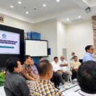 Sekjen PWI Pusat Marthen Selamet Susanto.
Menyampaikan saat Dewan Pers menggelar doa bersama bagi lima jurnalis yang hilang saat meliput Gunung Anak Krakatau di Selat Sunda.