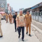 Bupati Pinrang H.A. Irwan Hamid, S.Sos di dampingi sejumlah OPD meninjau Lapangan Lasinrang dan Pasar Sentral Pinrang.