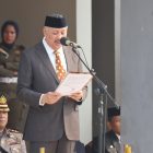 Bupati Pinrang, H.A. Irwan Hamid membacakan sambutan seragam Menteri Pemuda dan Olahraga Republik Indonesia.